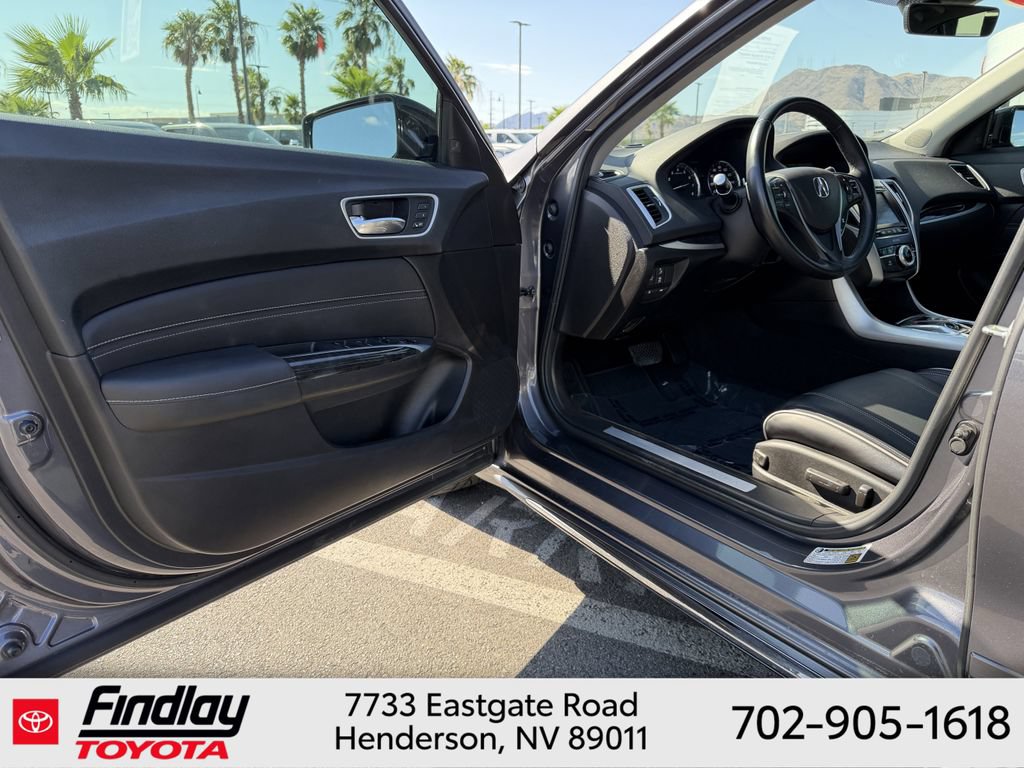 Used 2018 Acura TLX V6 w/ Technology Package FWD image 5