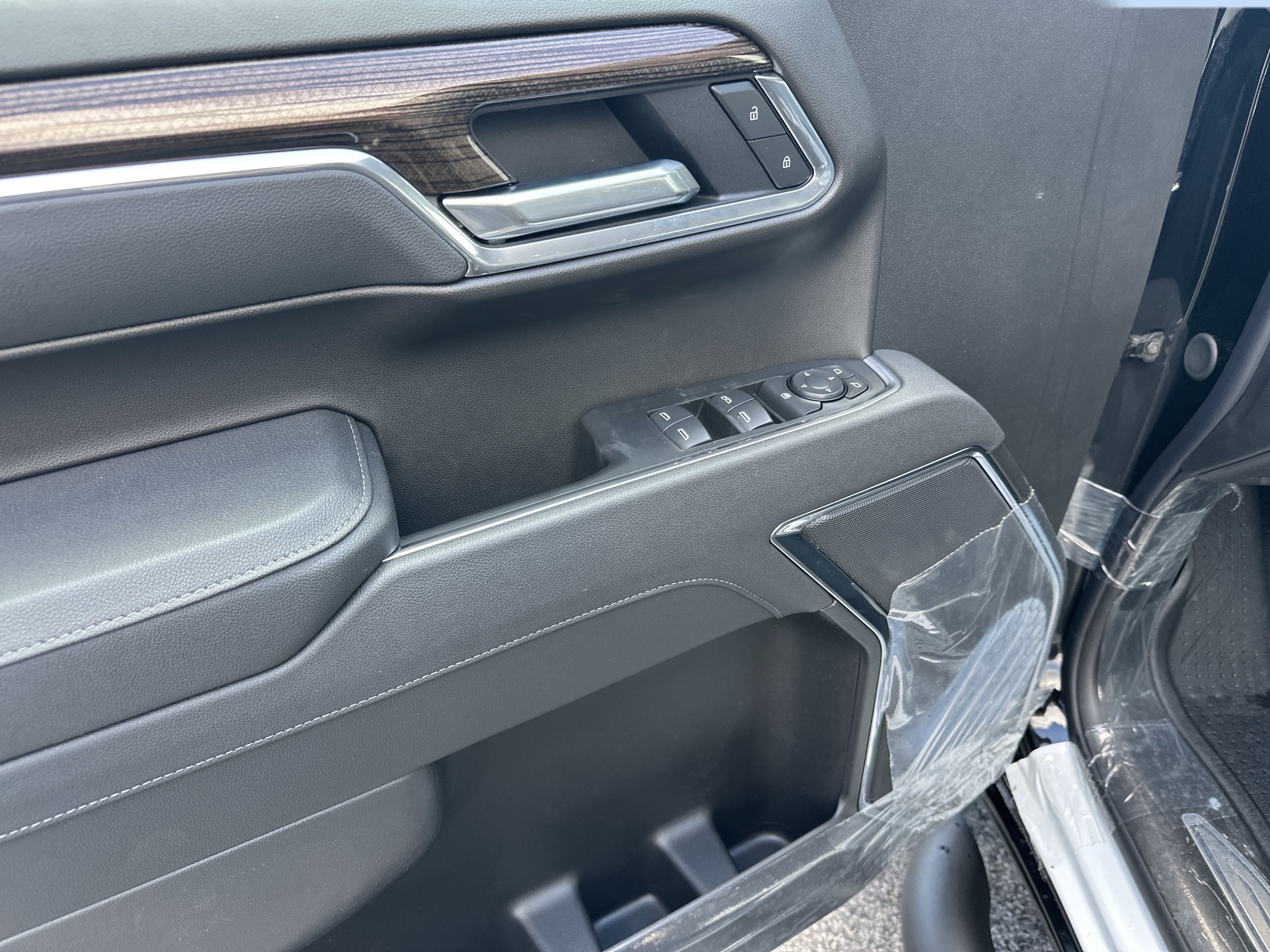 New 2026 Chevrolet Silverado 1500 RST w/ RST Select Package AWD/4WD image 10