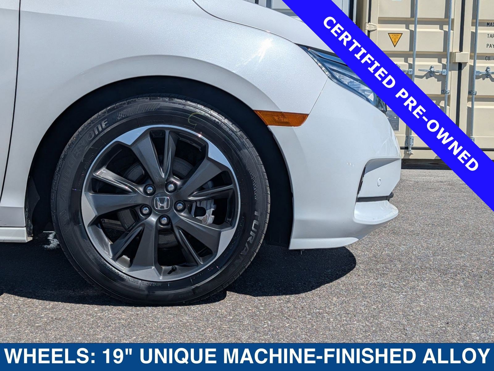 Used 2023 Honda Odyssey Elite image 11