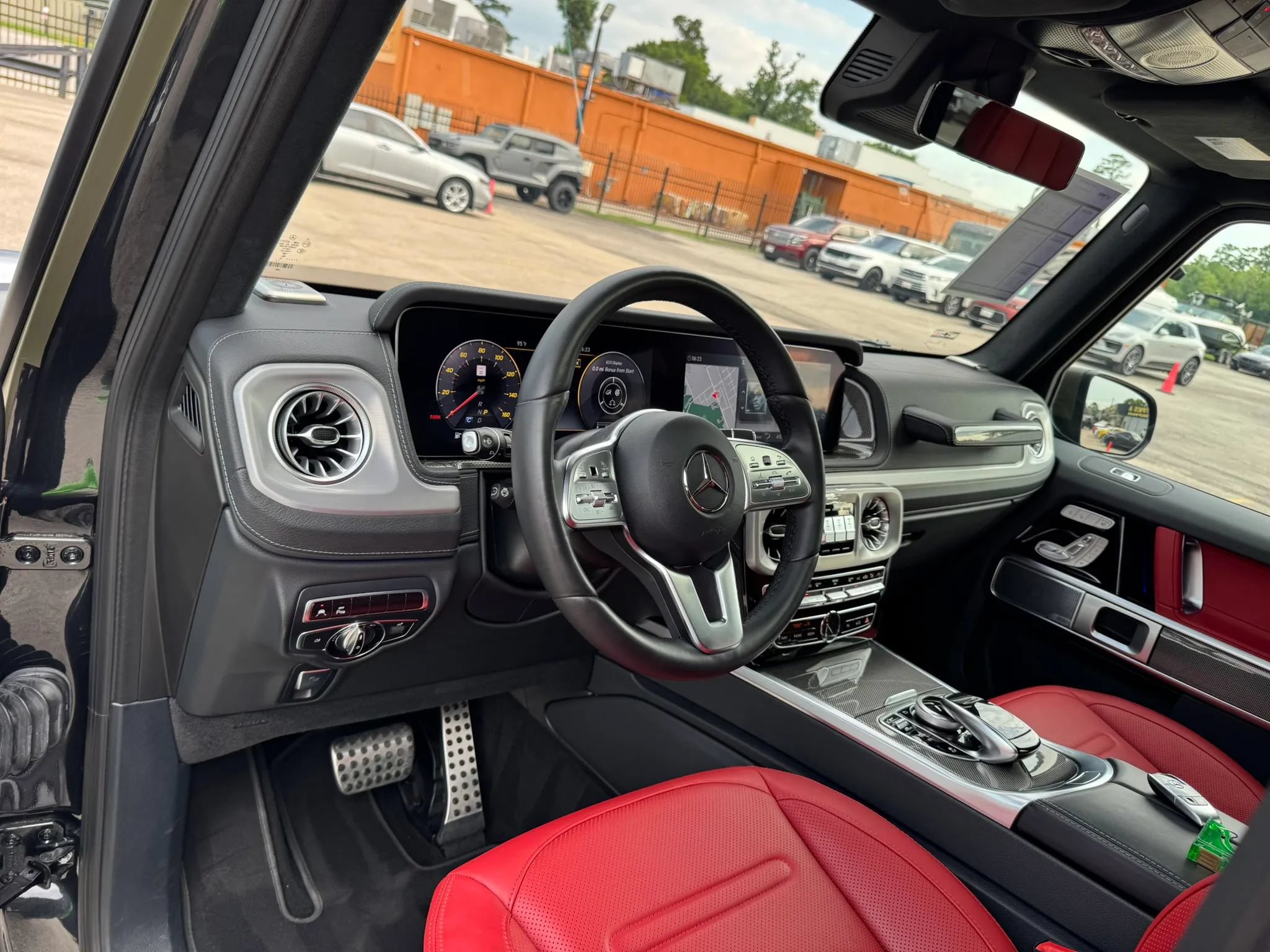 Used 2024 Mercedes-Benz G 550 image 24