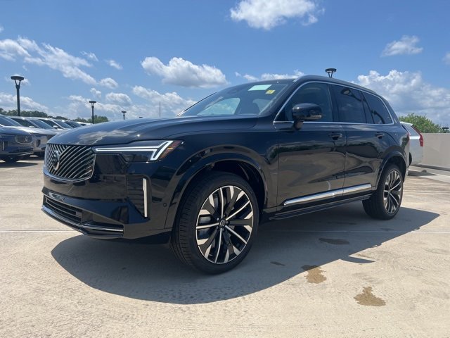 New 2026 Volvo XC90 B6 Plus w/ Protection Package Premier image 3