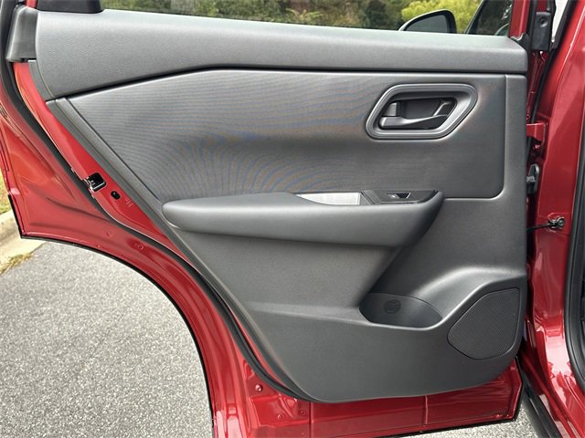 Certified 2025 Nissan Rogue S image 15