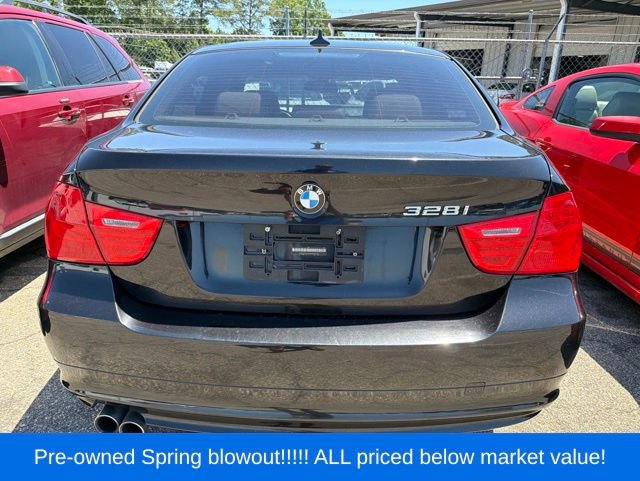 Used 2011 BMW 328i xDrive Sedan AWD/4WD image 6