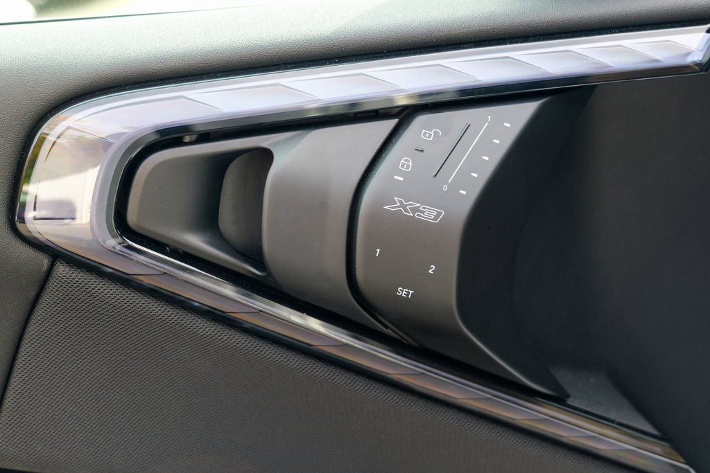 Used 2025 BMW X3 xDrive30i w/ M Sport Package image 17