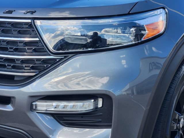 Used 2022 Ford Explorer XLT w/ Equipment Group 202A RWD image 9