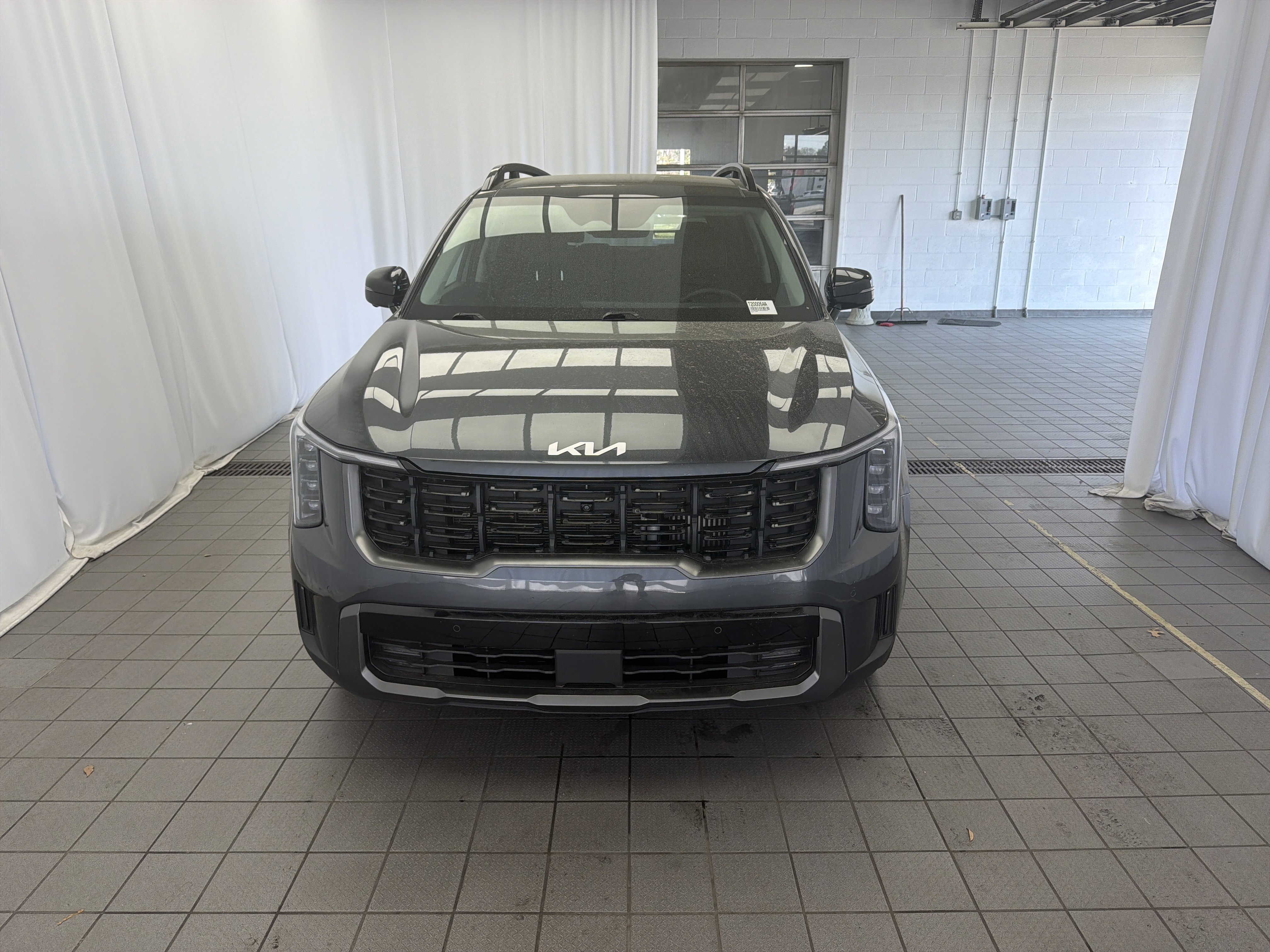 Used 2024 Kia Sorento SX image 2