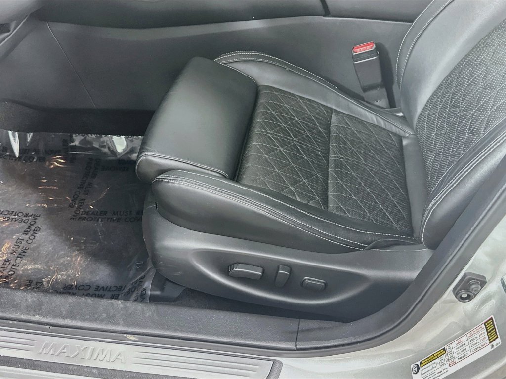 Used 2022 Nissan Maxima Platinum w/ Sport Mat Group FWD image 27