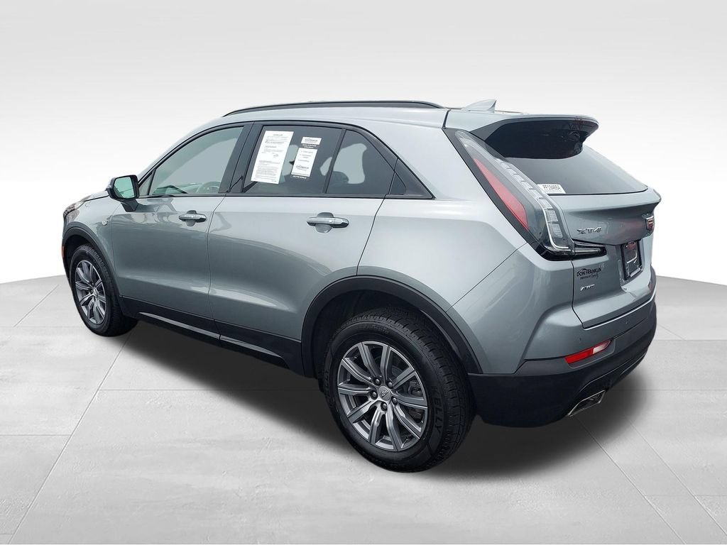 Used 2023 Cadillac XT4 Sport w/ Cold Weather Package AWD/4WD image 3