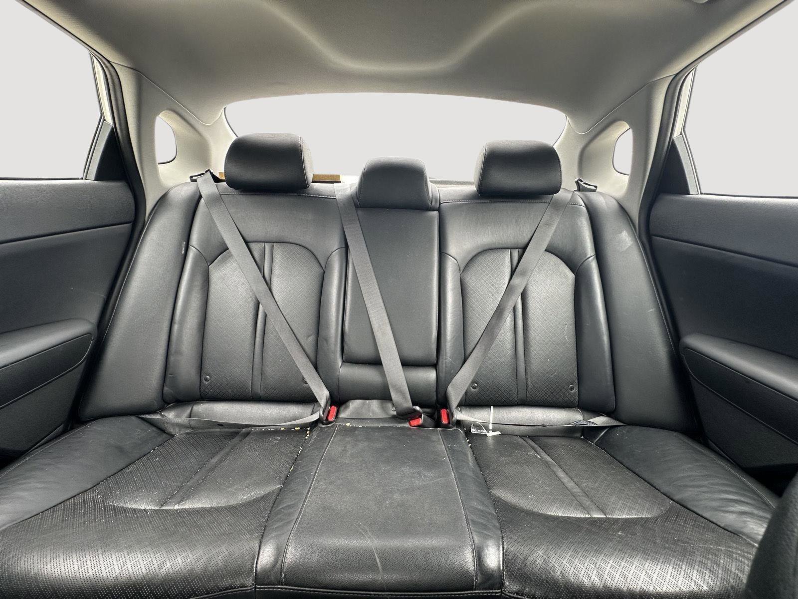 Used 2020 Kia Optima SE image 29