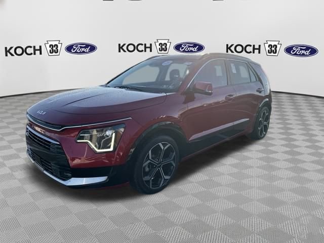 Used 2023 Kia Niro EX Touring image 3