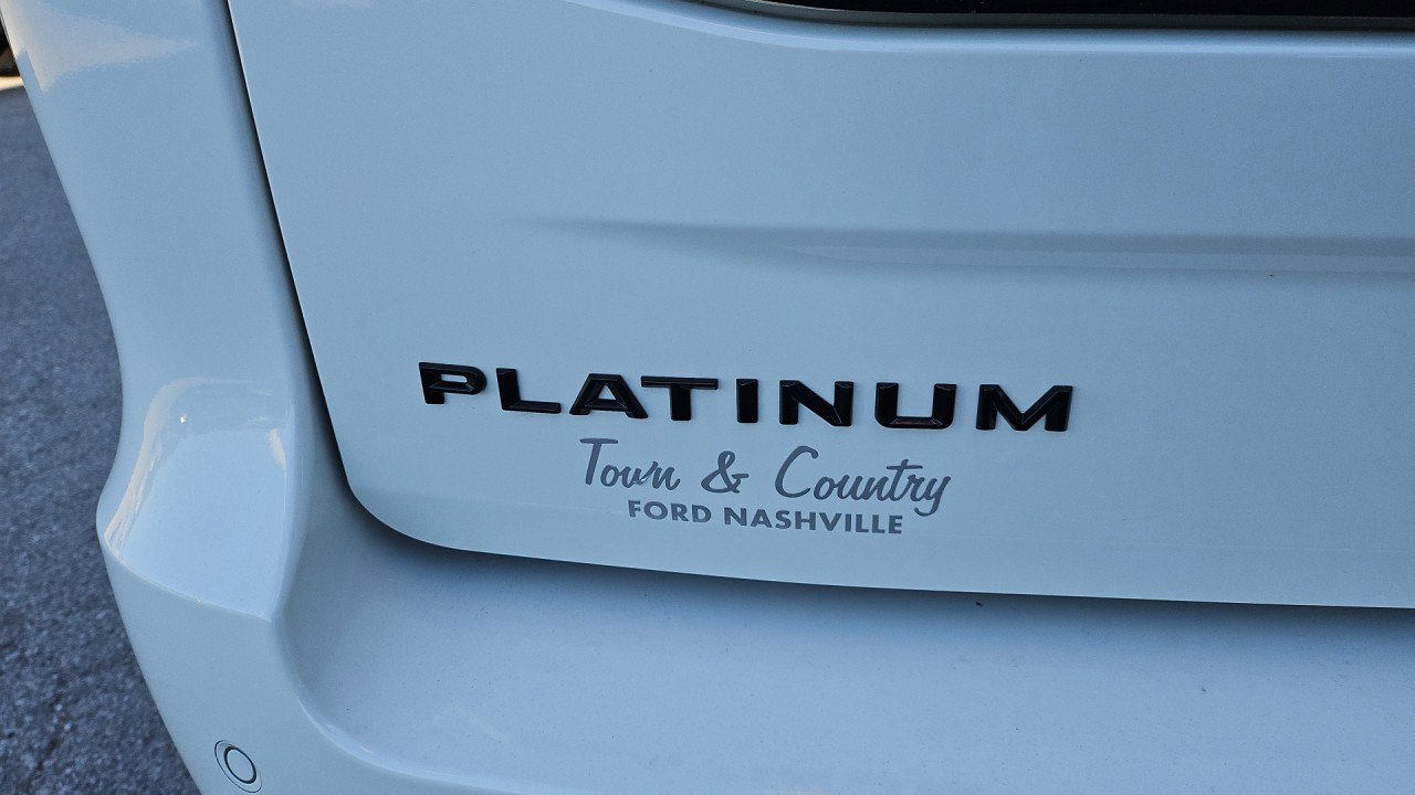 Used 2025 Ford Expedition Max Platinum w/ Stealth Performance Package AWD/4WD image 9