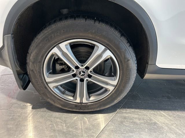 Used 2018 Mercedes-Benz GLC 300 4MATIC image 19