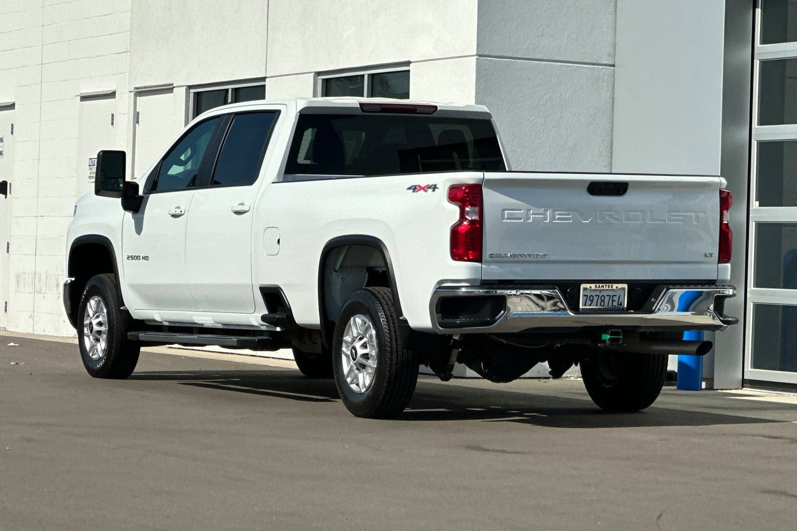 Used 2025 Chevrolet Silverado 2500 LT w/ Convenience Package AWD/4WD image 6