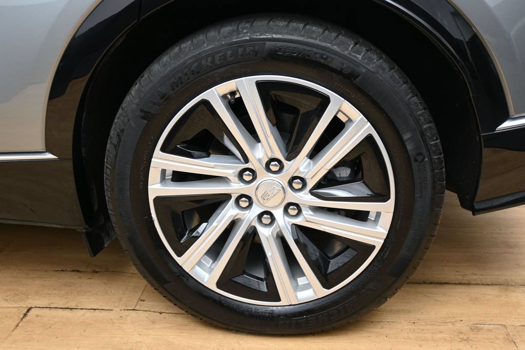Used 2024 Cadillac Lyriq Tech RWD image 12