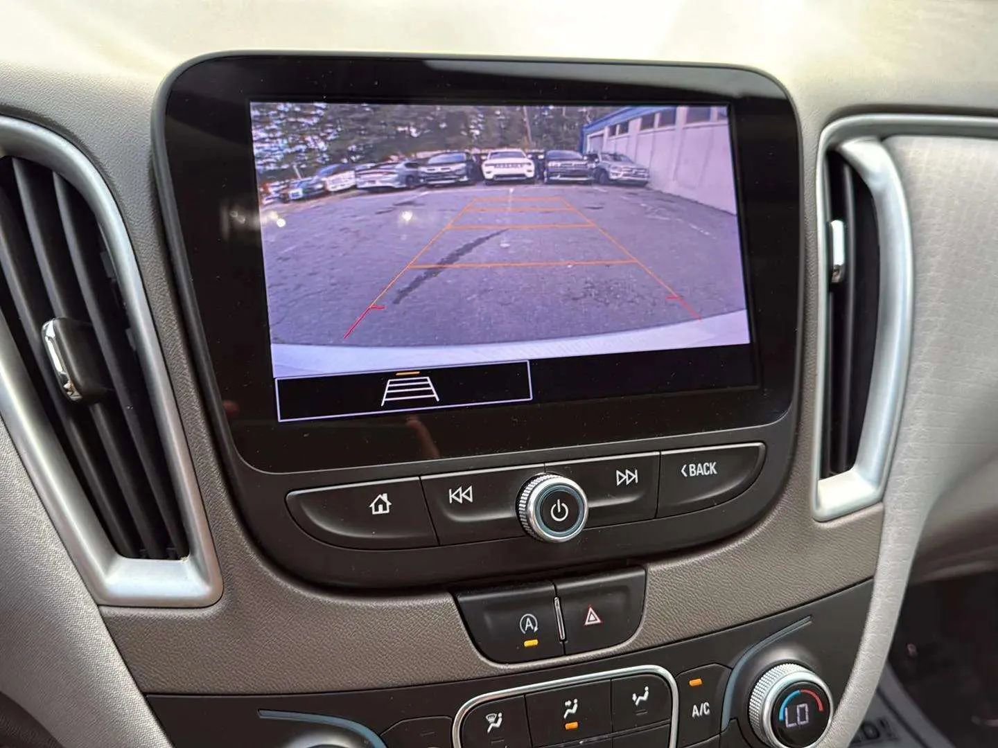 Used 2022 Chevrolet Malibu LT image 18