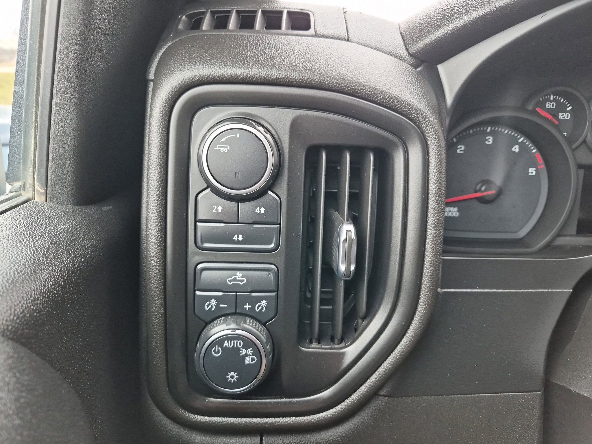 Used 2021 Chevrolet Silverado 2500 W/T w/ WT Fleet Convenience Package AWD/4WD image 17