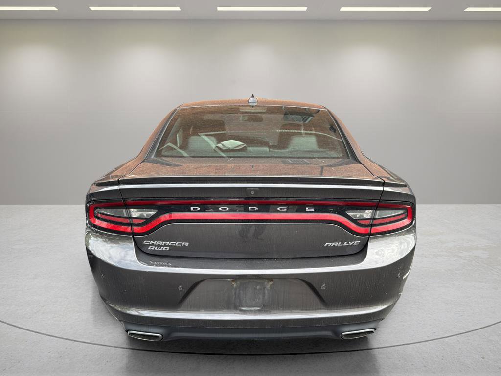Used 2016 Dodge Charger SXT w/ AWD Plus Group image 4