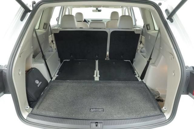 Used 2022 Volkswagen Atlas SE w/ Black Wheel Package FWD image 38