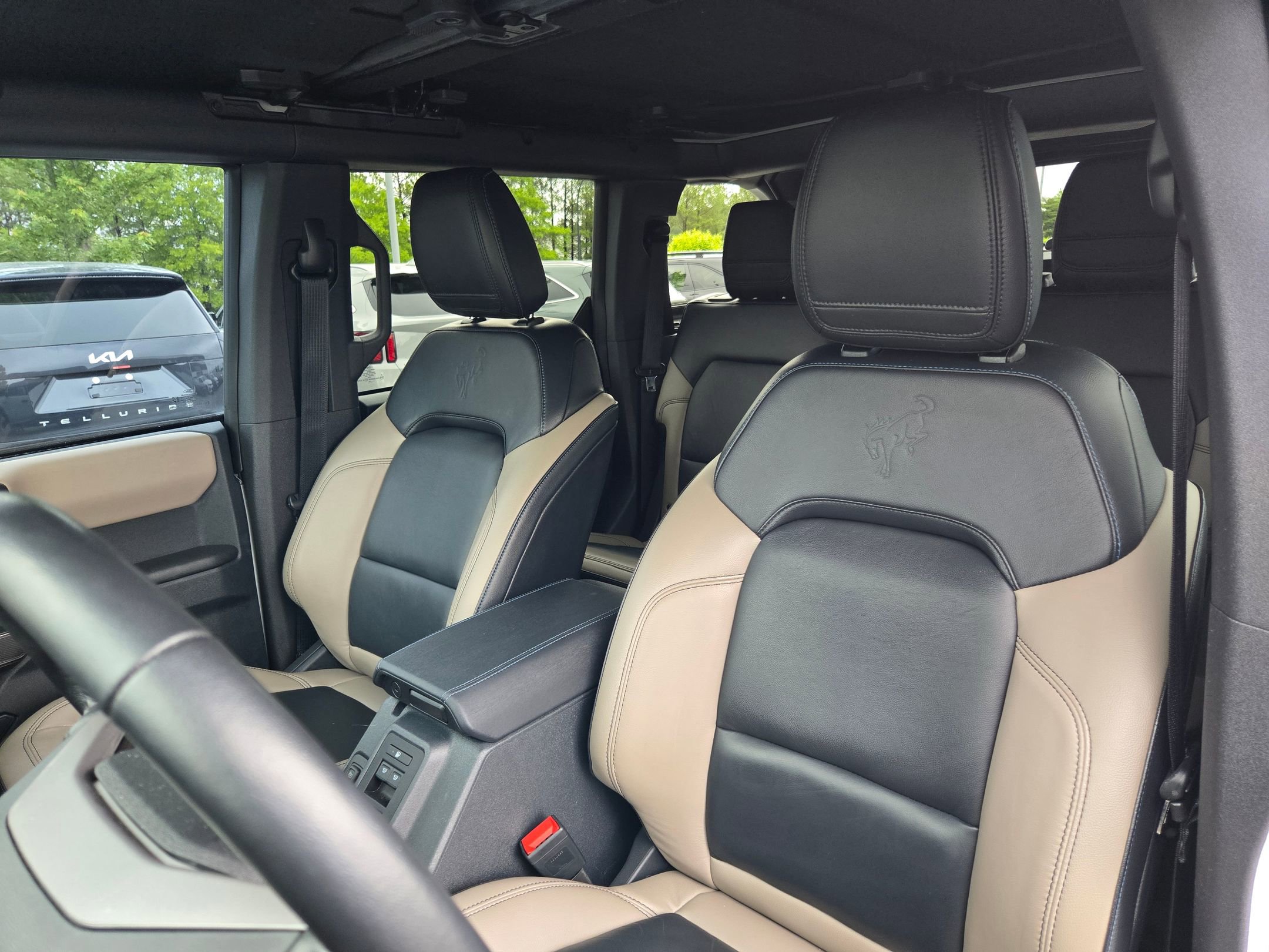 Used 2024 Ford Bronco Wildtrak AWD/4WD image 23