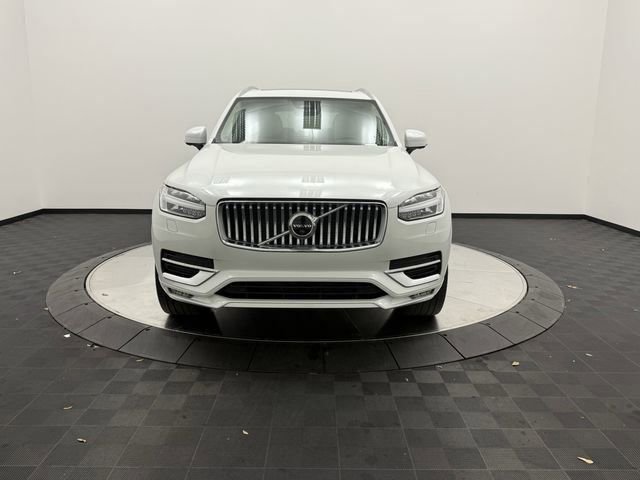 Certified 2023 Volvo XC90 B6 Plus image 2
