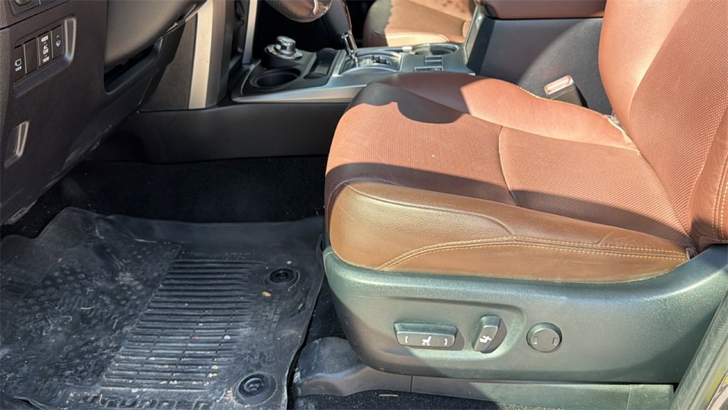 Used 2023 Toyota 4Runner Limited image 13