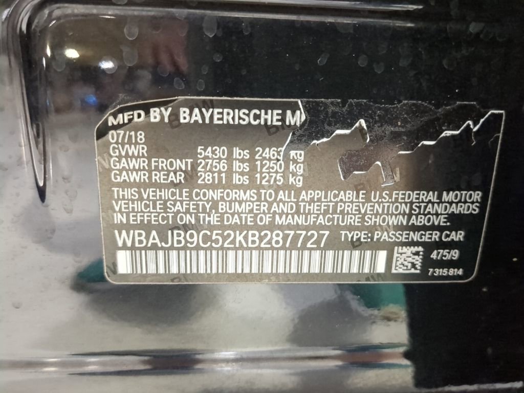 Used 2019 BMW M550i xDrive M550i xDrive w/ Premium Package image 9