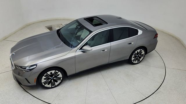 Used 2025 BMW 530i RWD image 82