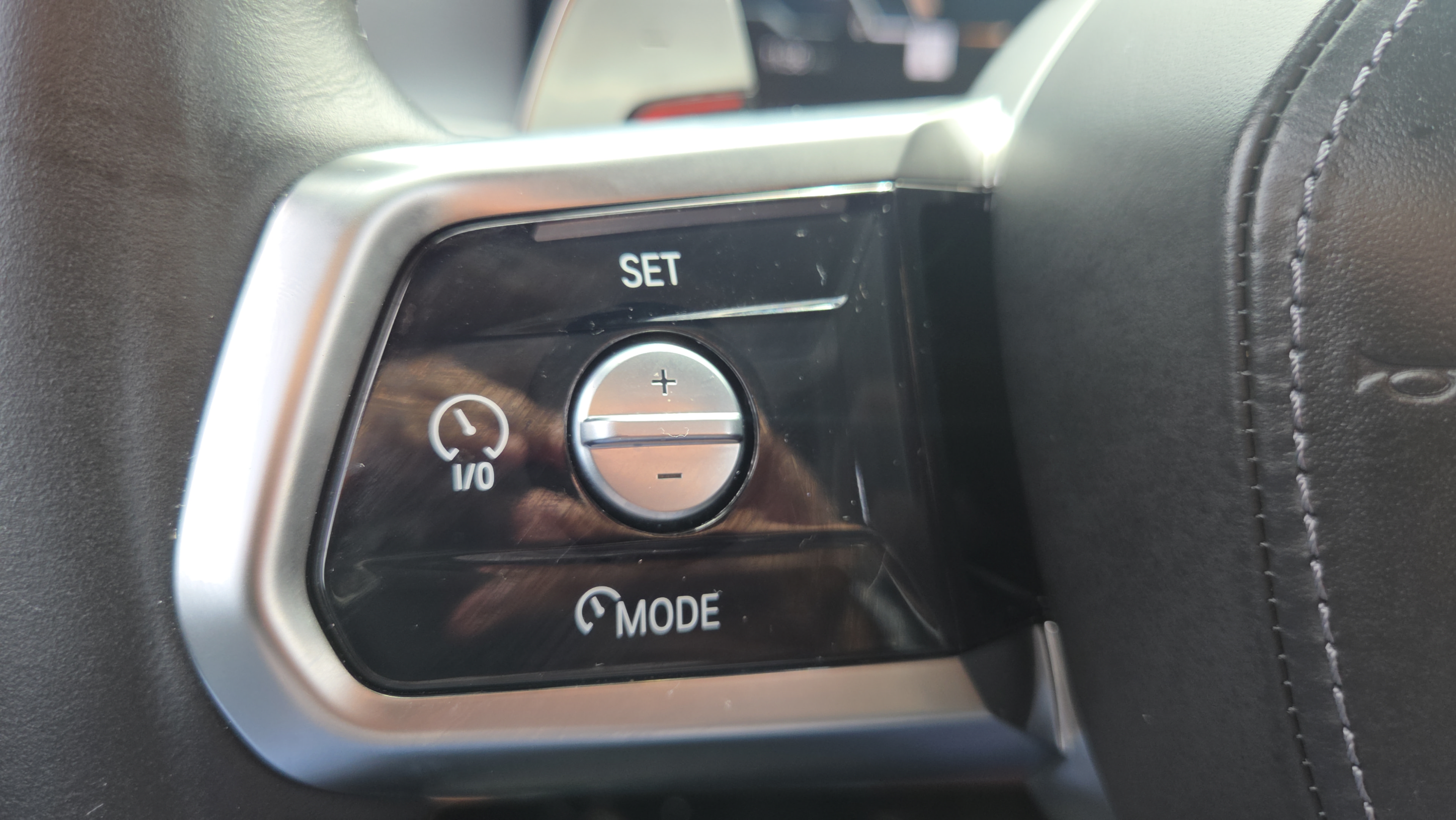 Certified 2024 BMW 760i xDrive w/ Executive Package AWD/4WD image 21