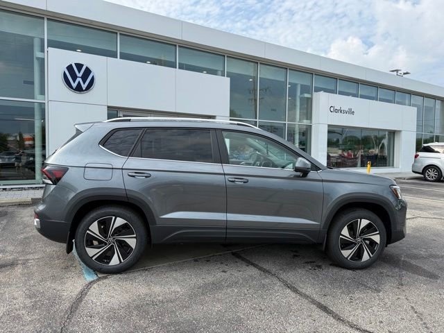 New 2026 Volkswagen Taos SE AWD/4WD image 6