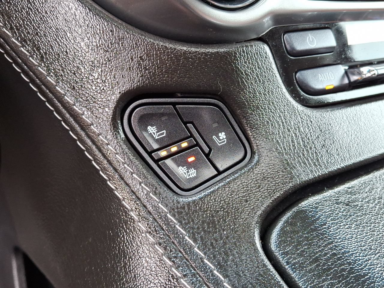 Certified 2019 Chevrolet Tahoe Premier w/ Premier Plus Edition AWD/4WD image 11