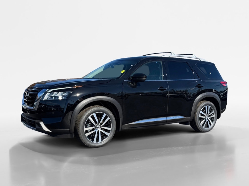 New 2025 Nissan Pathfinder Platinum image 3