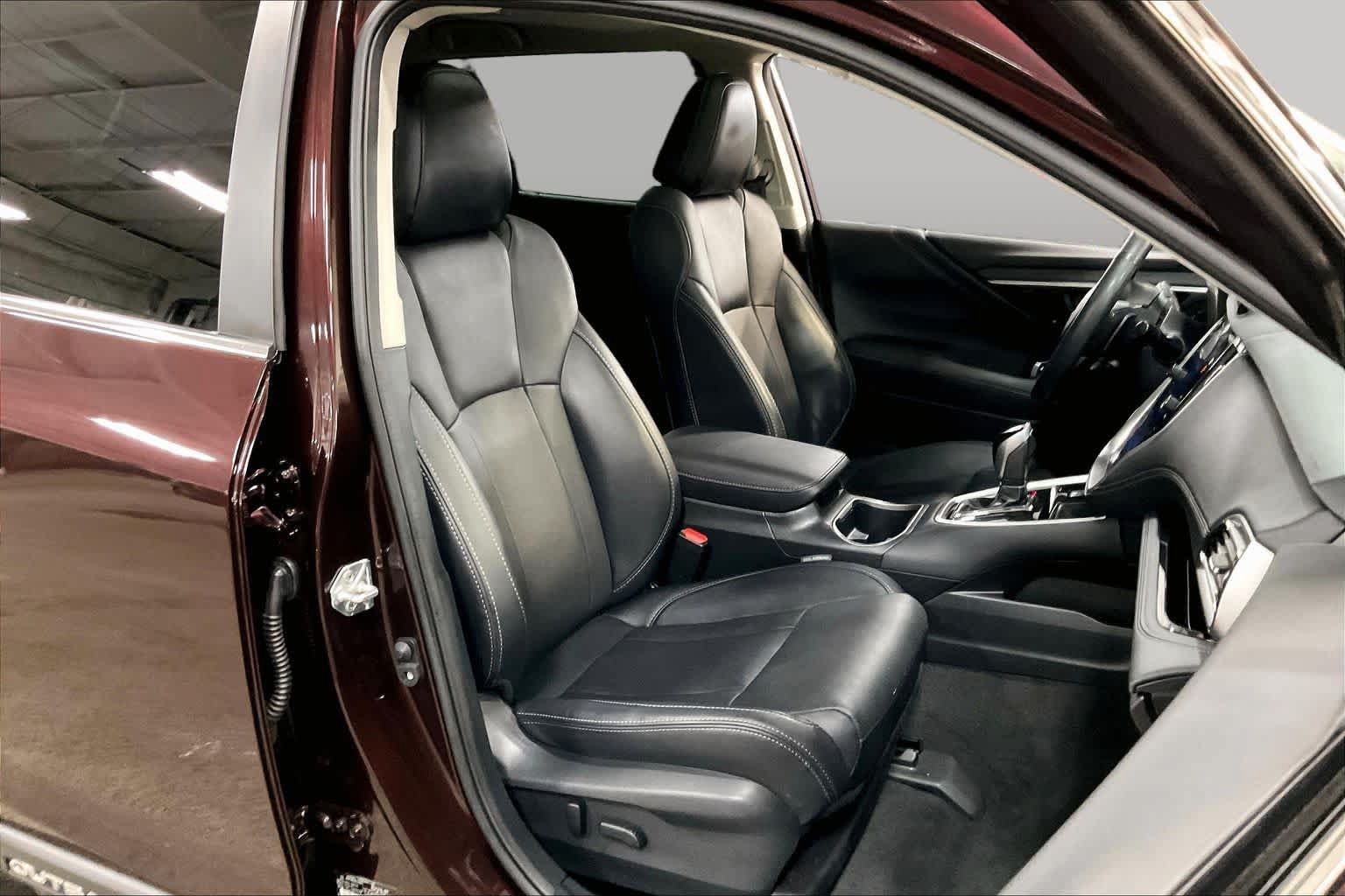 Used 2024 Subaru Outback Limited AWD/4WD image 9