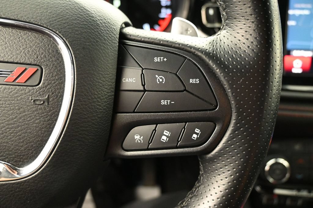 Used 2025 Dodge Durango R/T AWD/4WD image 16