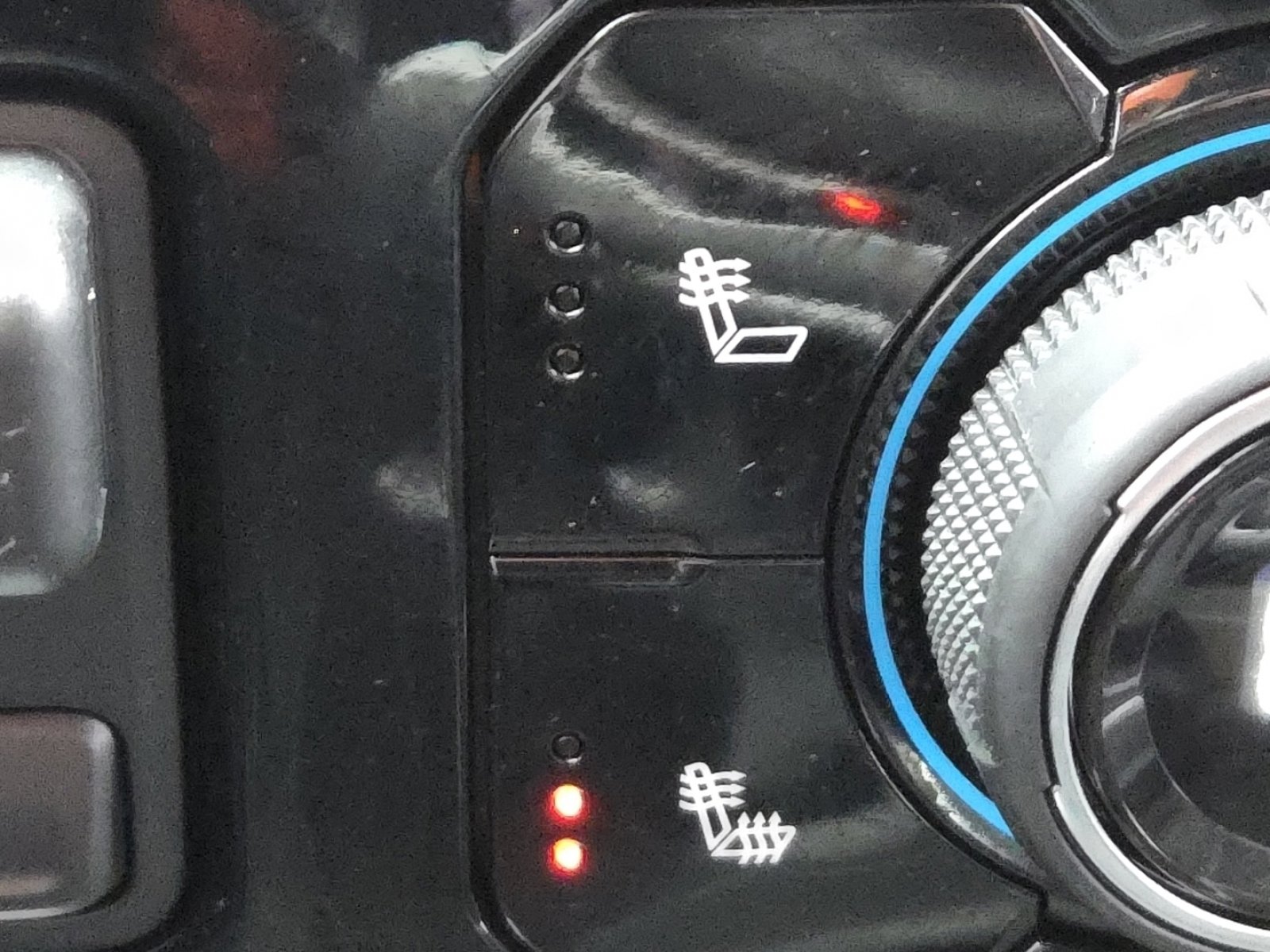 Used 2025 Chevrolet Silverado 1500 RST w/ All Star Edition Plus AWD/4WD image 32