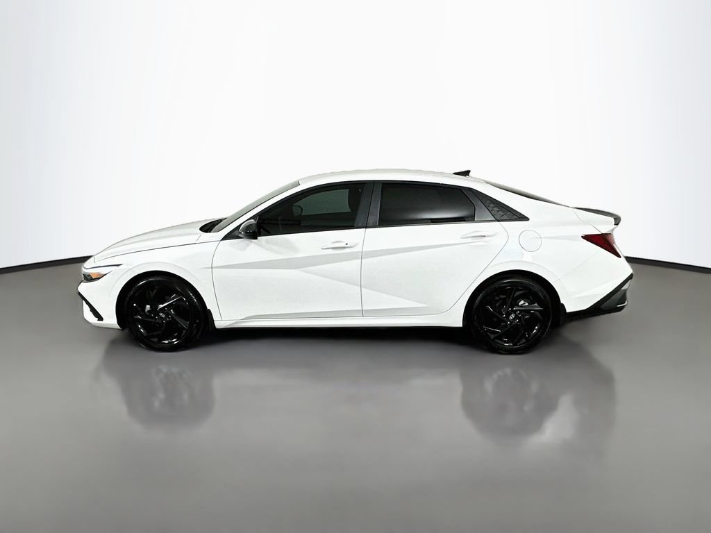 Certified 2026 Hyundai Elantra Sport FWD image 8