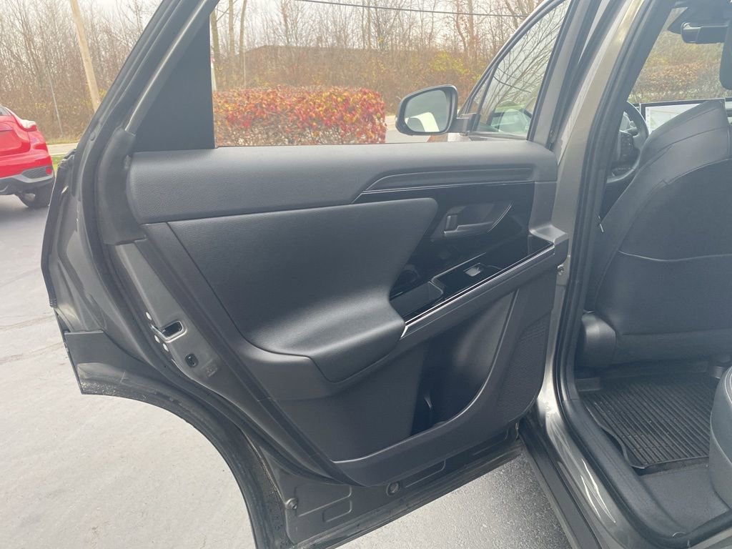Used 2023 Subaru Solterra AWD image 33