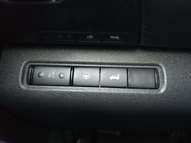 New 2026 Nissan Pathfinder SV image 10