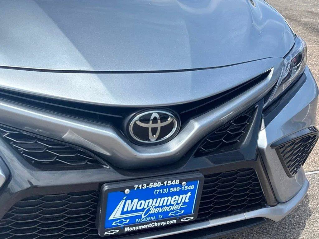 Used 2024 Toyota Camry XSE FWD image 4