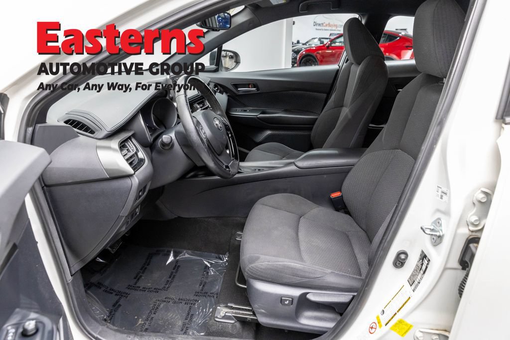 Used 2018 Toyota C-HR XLE FWD image 14