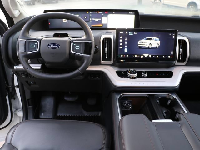 Used 2025 Ford Expedition Max Active AWD/4WD image 19