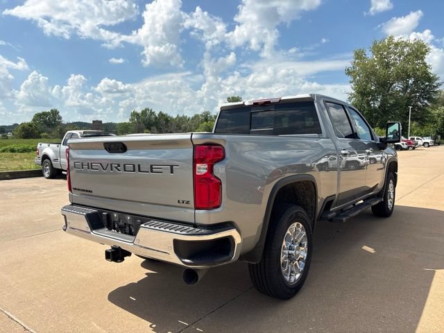Used 2024 Chevrolet Silverado 2500 LTZ w/ LTZ Plus Package AWD/4WD image 3