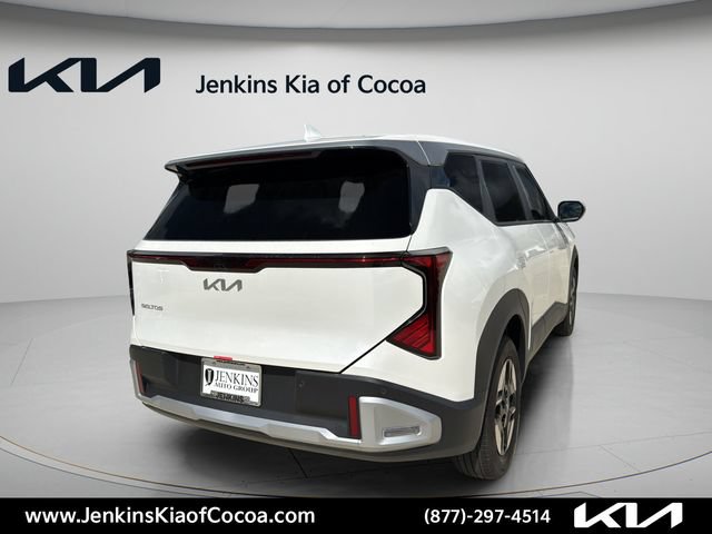 Used 2027 Kia Seltos LX FWD image 5