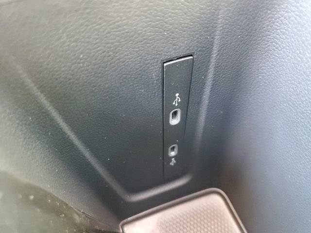 New 2026 Volkswagen Tiguan SE image 23