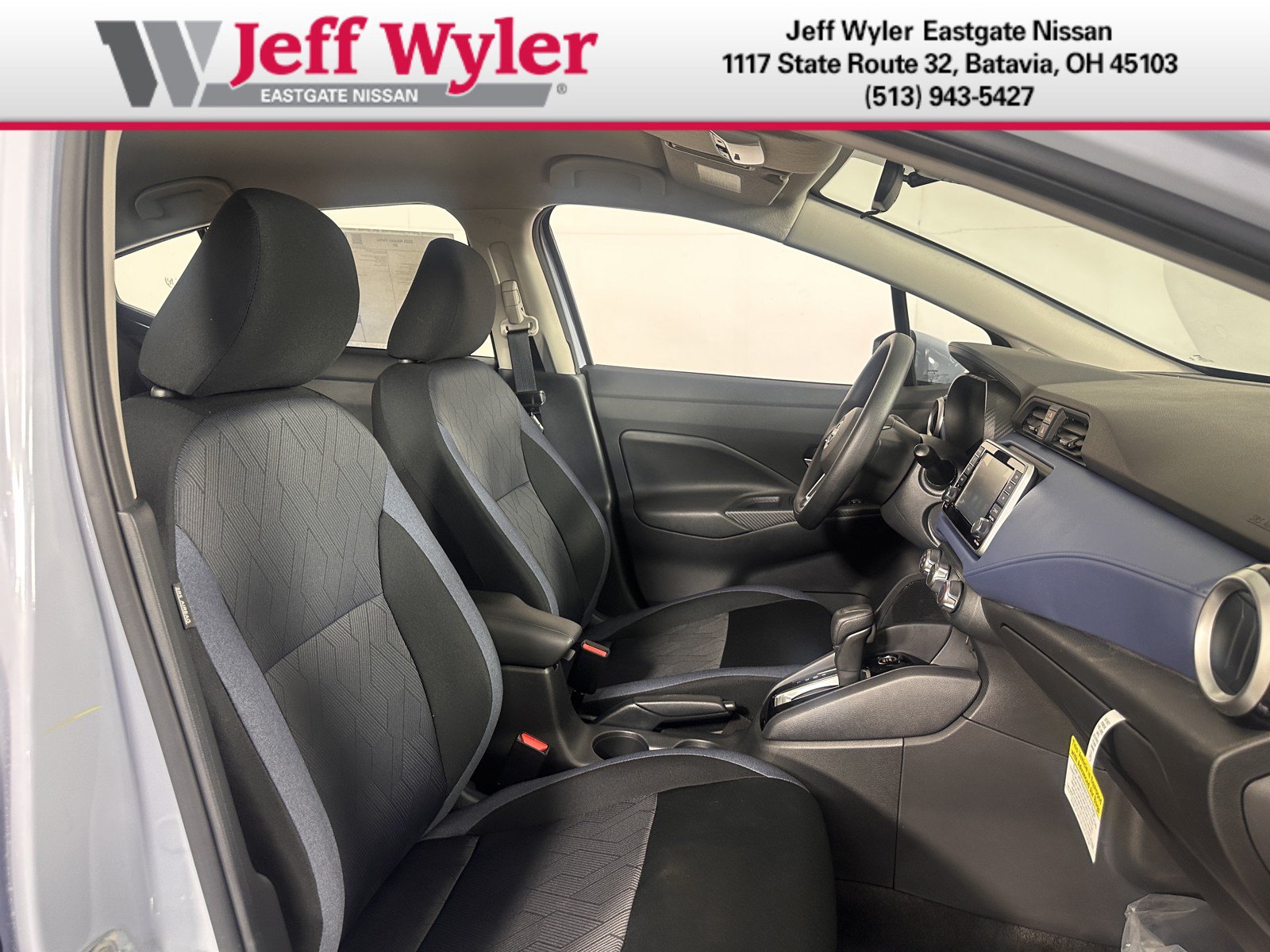 New 2025 Nissan Versa SV w/ Trunk Package FWD image 39