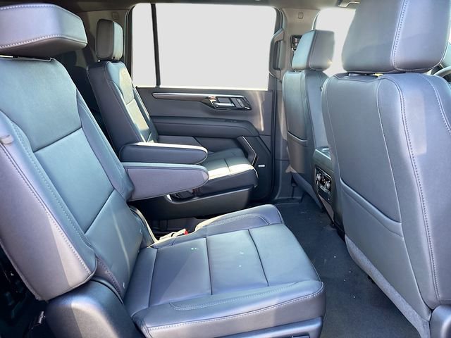 New 2026 Chevrolet Suburban LT image 29