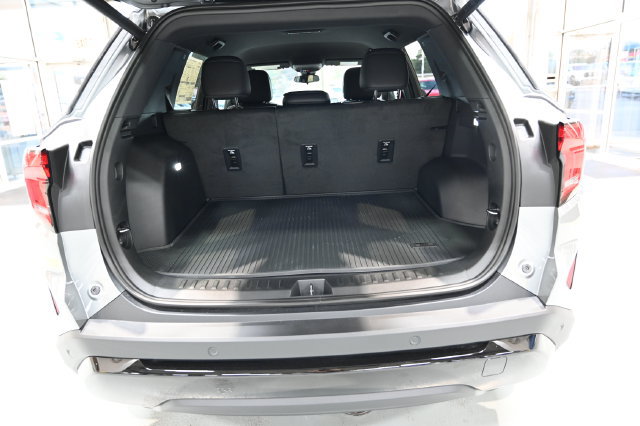 New 2027 GMC Terrain Elevation w/ Elevation Premium Package FWD image 27