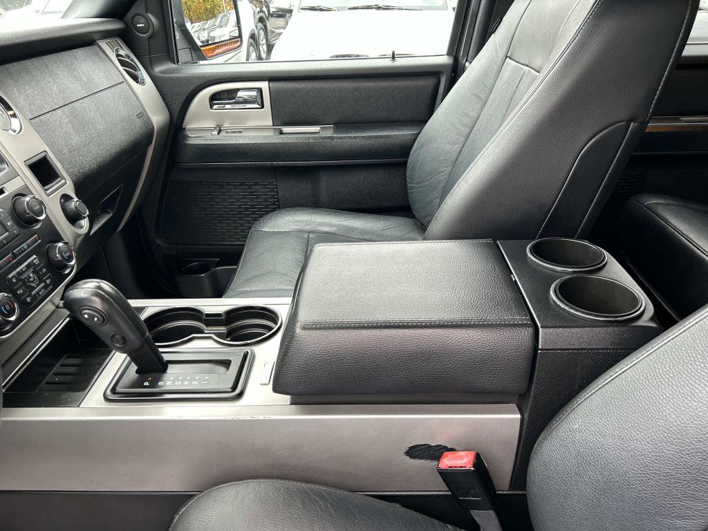 Used 2017 Ford Expedition EL XLT w/ Equipment Group 202A image 25