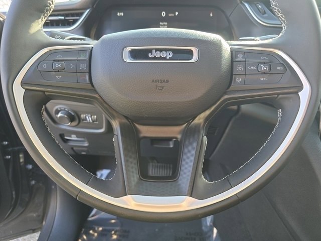 Used 2025 Jeep Grand Cherokee L Altitude image 37
