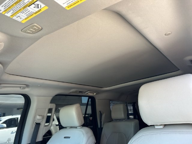 Used 2018 Ford Expedition Max Platinum AWD/4WD image 22