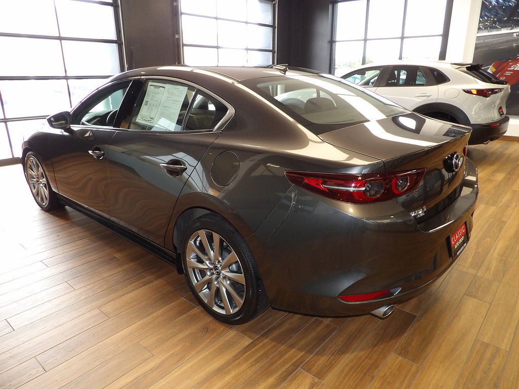 Used 2021 MAZDA MAZDA3 s AWD/4WD image 8